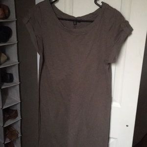 Short-sleeve dress